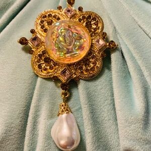 Angel Brooch, Gold Tone, NEW